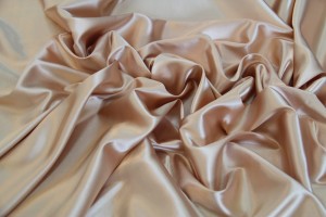 Satyna cienka z lycrą - pudrowy beż