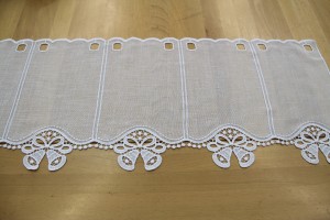 Zazdrostka haftowana - dzwoneczki -30cm - biały